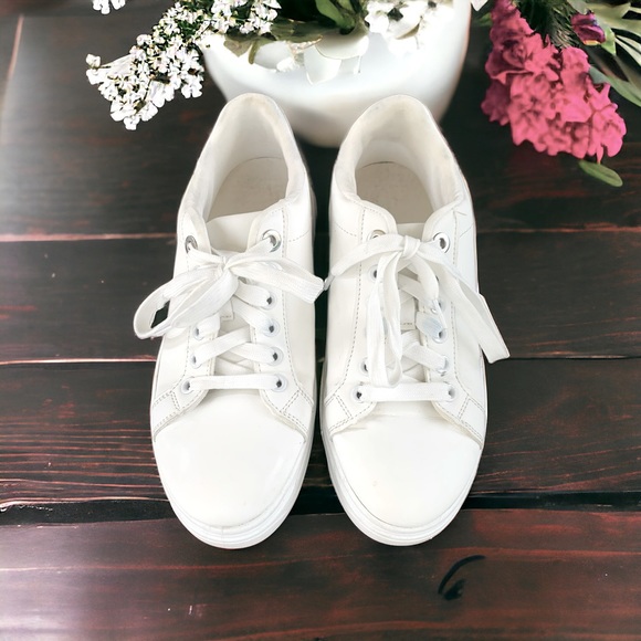 Madden Girl Shoes - Women’s Madden Girl white sneakers